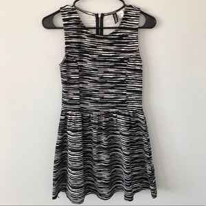 H&M Divided Black & White Abstract Skater Mini Dress